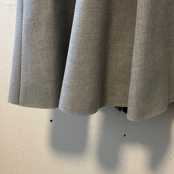 H&M Elegant Gray Sleeveless Dress - Picture 6 of 6